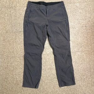 Kuhl Legendary Pants Women's Straight Leg High Rise
Gray Flat Front Casual